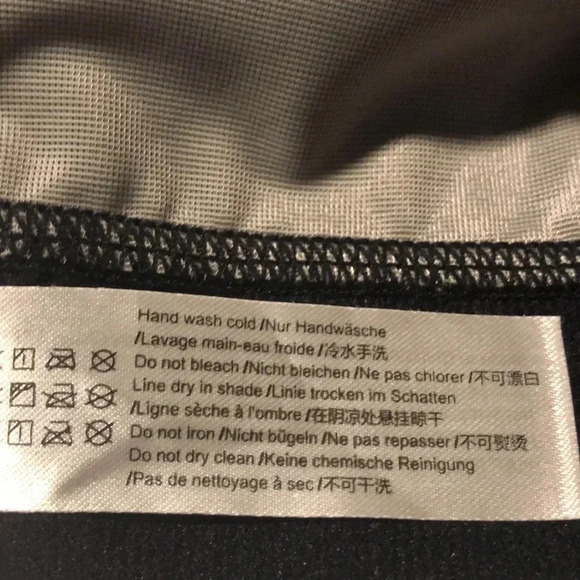 SYROKAN- Wirefree Full Coverage Sports Bra - Picture 13 of 16